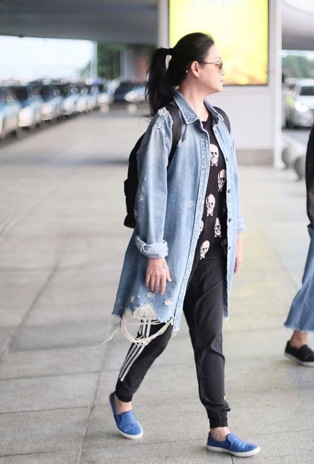 大变样跟汪小菲结婚才是真正的幸福吧！AG真人百家乐大S两段婚姻穿搭风格(图6)