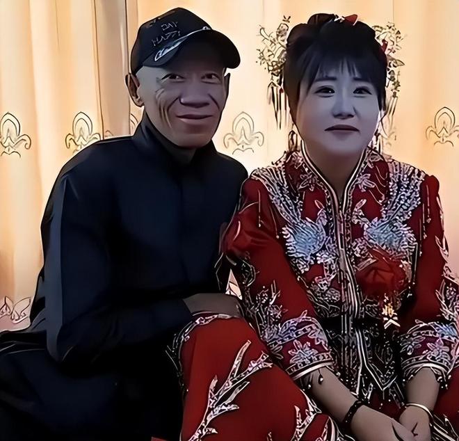 8岁大叔男方一身黑疑似给六万彩礼网友炸锅